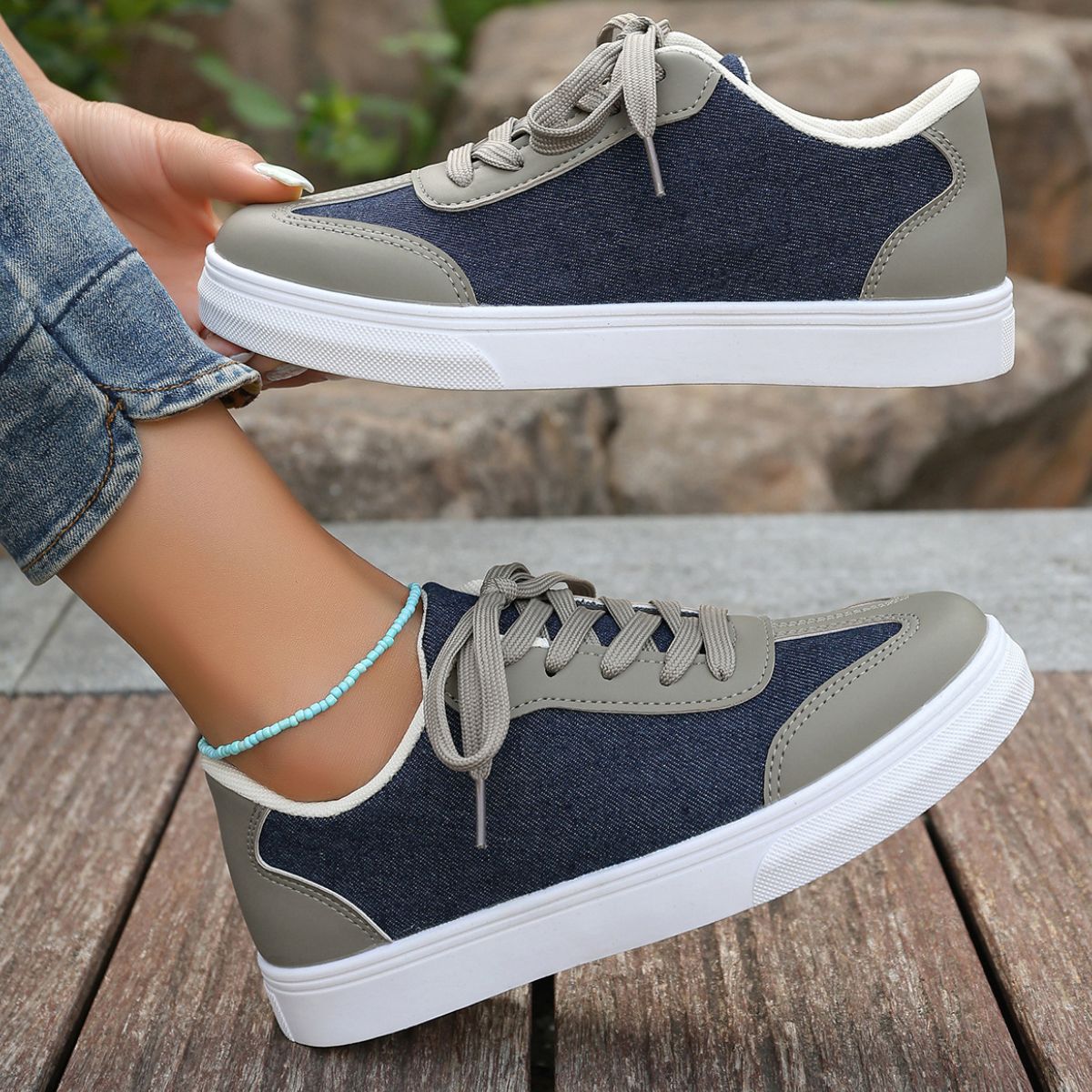 Contrast Round Toe Lace Up Sneakers - Smart Shopper