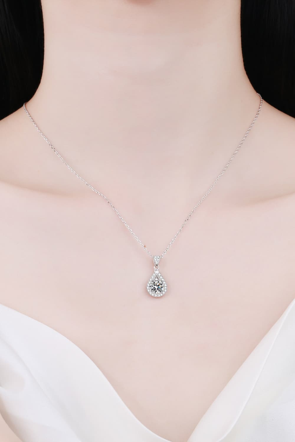 2 Carat Moissanite Teardrop Pendant 925 Sterling Silver Necklace - Smart Shopper