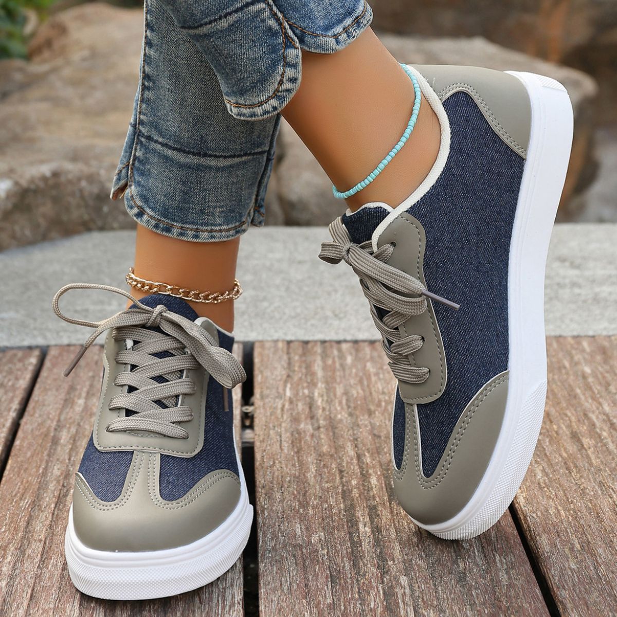 Contrast Round Toe Lace Up Sneakers - Smart Shopper