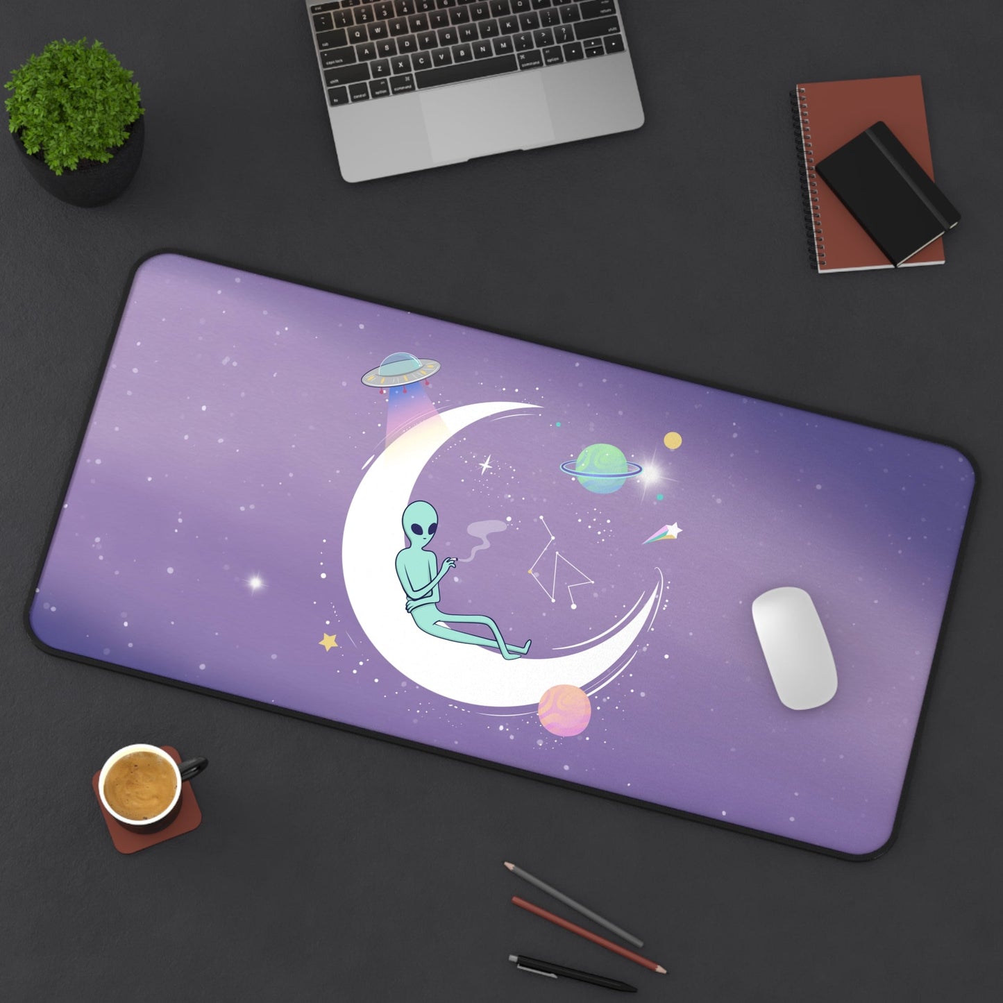 Chilling Alien Space Theme Desk Mat - Smart Shopper