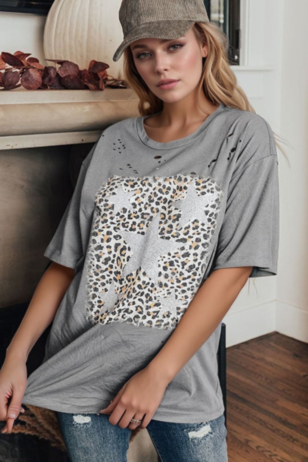 Stars Leopard Graphic Distressed T-Shirt - Smart Shopper