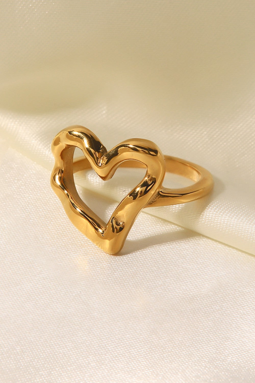 18K Gold Plated Heart-Shaped Ring - Smart Shopper