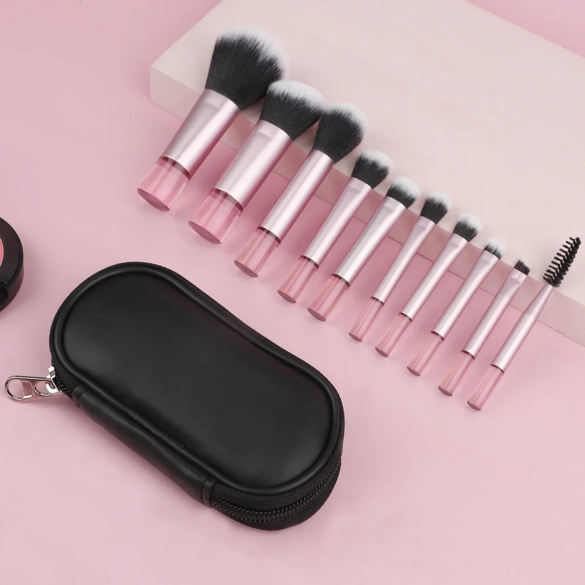 10Pcs Mini Makeup Brush Set Powder Eyeshadow Foundation Blush Blender Concealer Beauty Makeup Tools Brush Professional