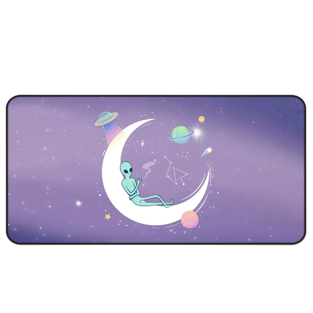 Chilling Alien Space Theme Desk Mat - Smart Shopper